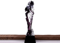 La progettazione astratta speciale ha colorato la tazza del trofeo della glassa, premi su ordinazione bassi di cristallo del trofeo