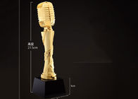 Il trofeo su ordinazione di progettazione del microfono assegna il materiale della resina fatto per le attività musicali