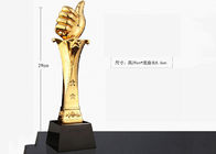 Tazza del trofeo della resina placcata oro brillante per il logo su ordinazione dei vincitori accettato