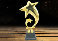Tazza di plastica del trofeo di logo su ordinazione con le dimensioni di progettazione tre della stella facoltative