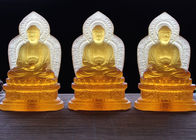 Figura molto colorata di Buddha della glassa per l'altare ed i testi su ordinazione di culto accettati
