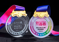 Testi su ordinazione di cristallo di brillamento di sabbia delle medaglie di sport degli studenti con il nastro di stampa a colori