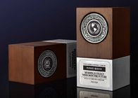 Le placche di legno basse di alluminio 3D del premio hanno personalizzato i ricordi di logo per impresa