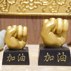 Decorazione dorata dell'ufficio della tazza del trofeo della resina del pugno 9cm del premio dell'incontro di pugilato
