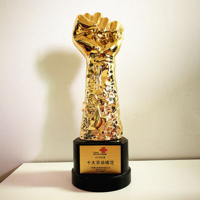 Premi dorati del personale di Fist Trophy Company di polyresin del regalo del ricordo