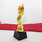 la tazza del trofeo dell'oro dell'OEM del premio della stella della cima della resina ha personalizzato Logo Texts